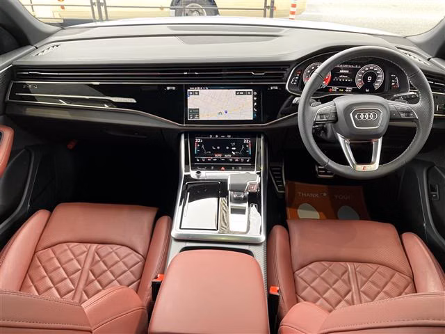 AUDI SQ8