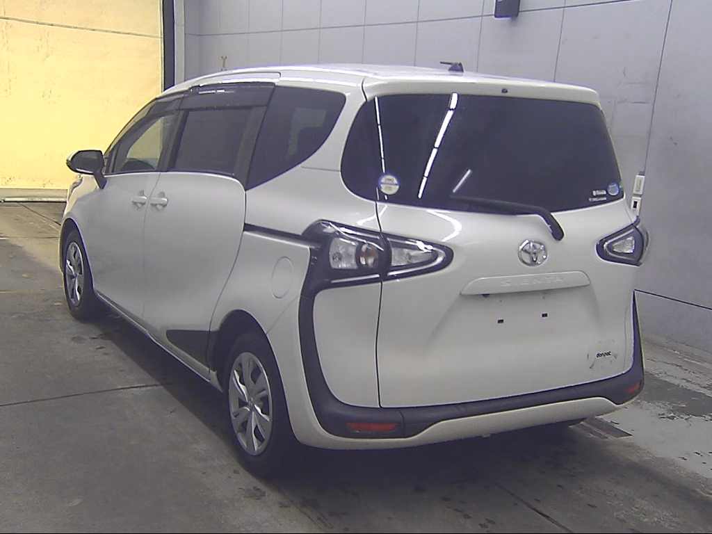TOYOTA SIENTA