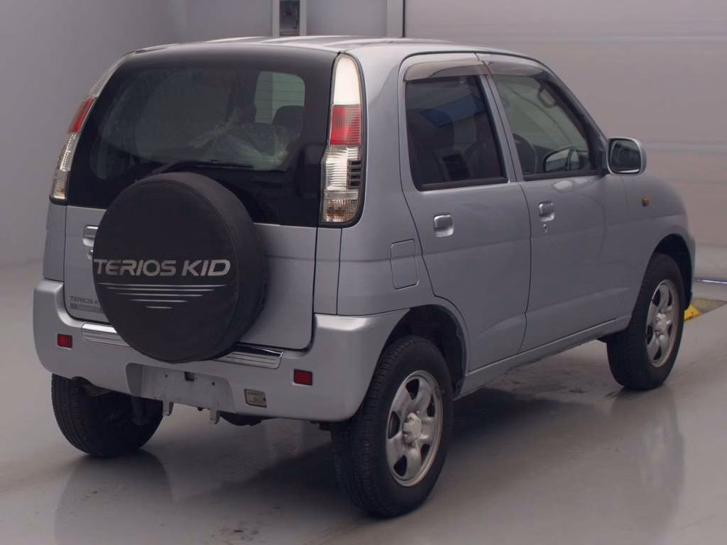 DAIHATSU TERIOS KID