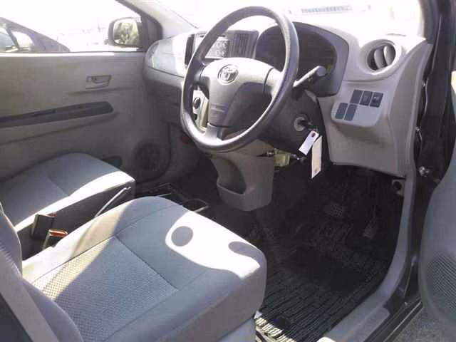 TOYOTA PIXIS EPOCH