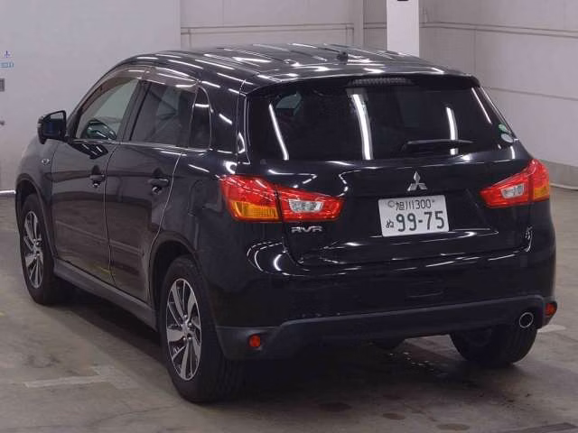 MITSUBISHI RVR
