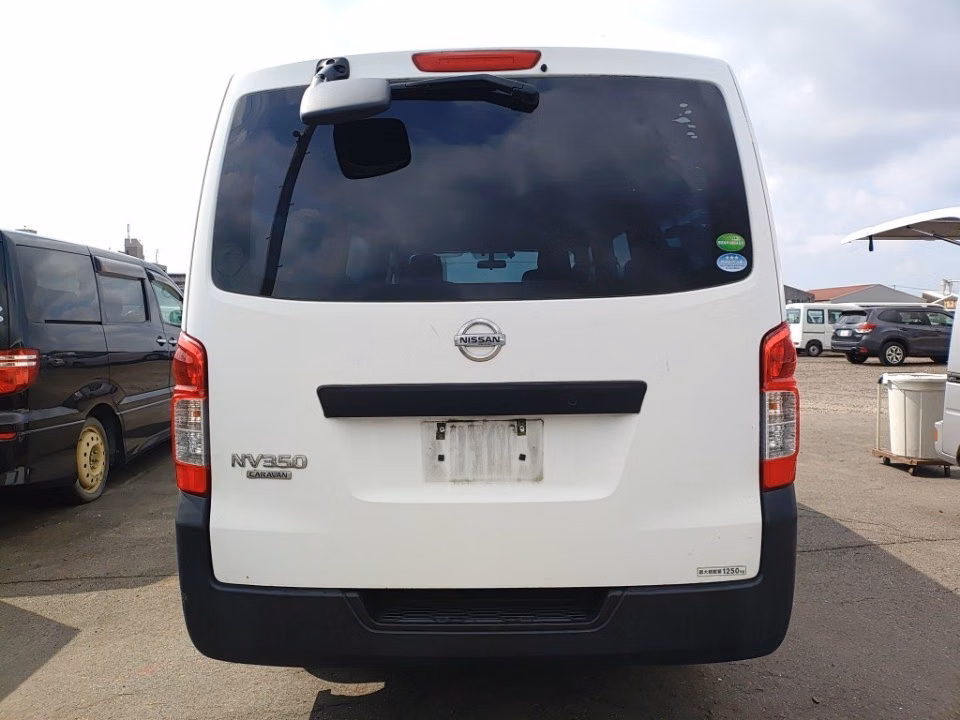 NISSAN NV350 CARAVAN