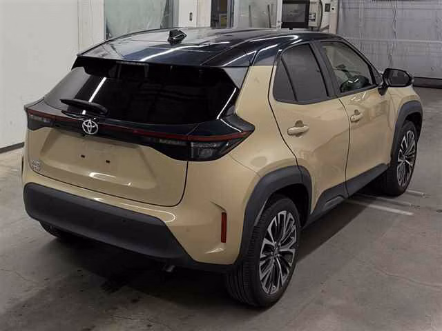 TOYOTA YARIS CROSS