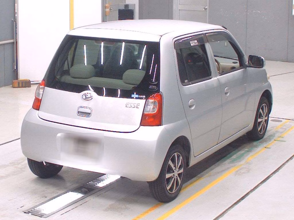 DAIHATSU ESSE