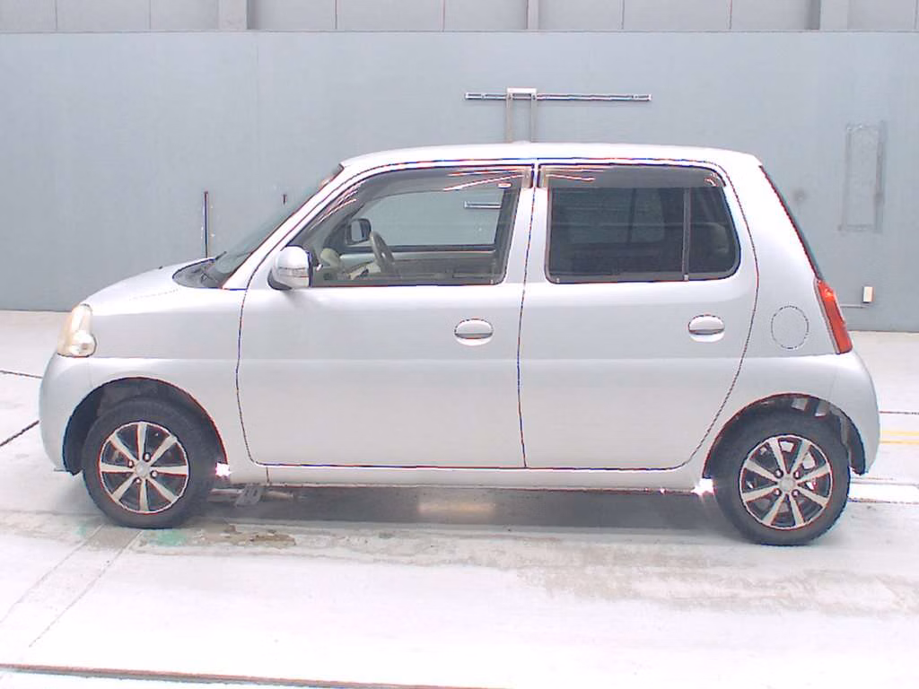 DAIHATSU ESSE