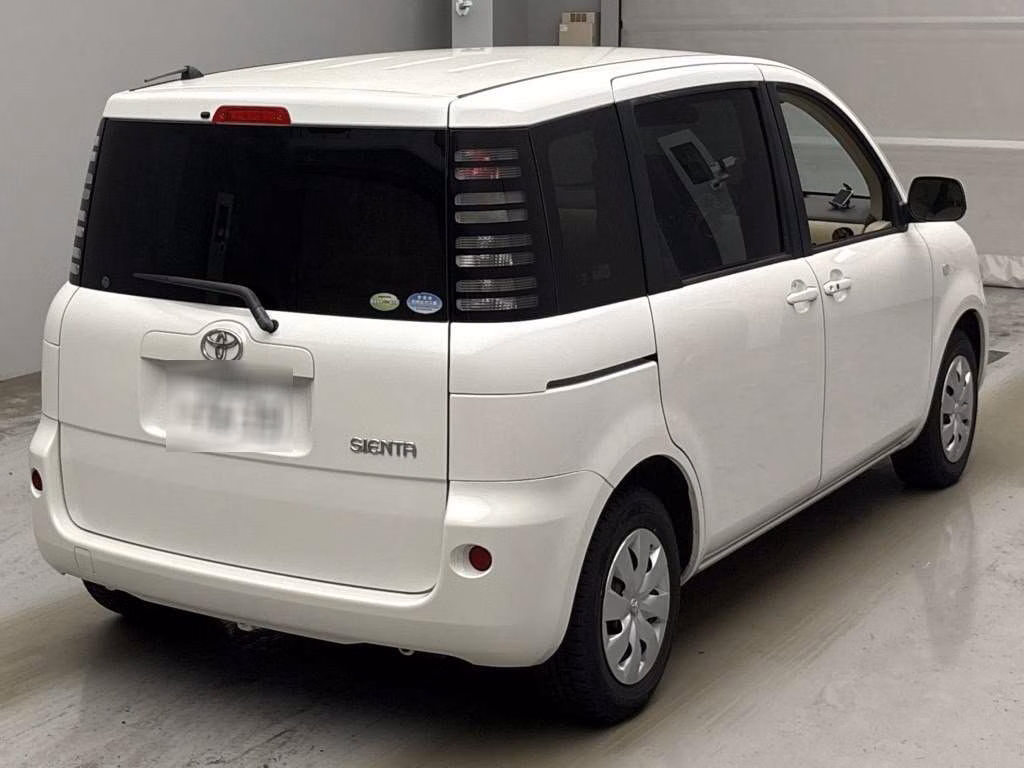 TOYOTA SIENTA