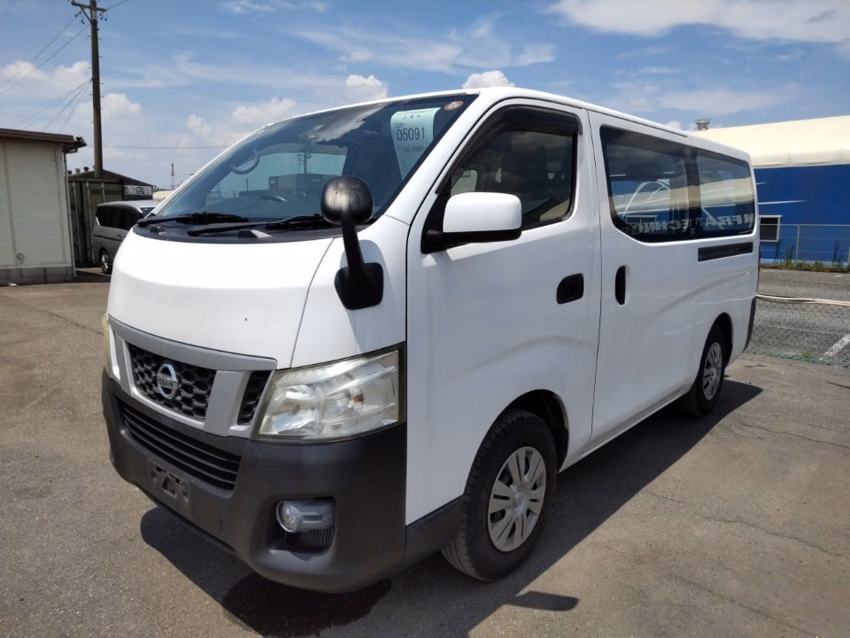 NISSAN NV350 CARAVAN