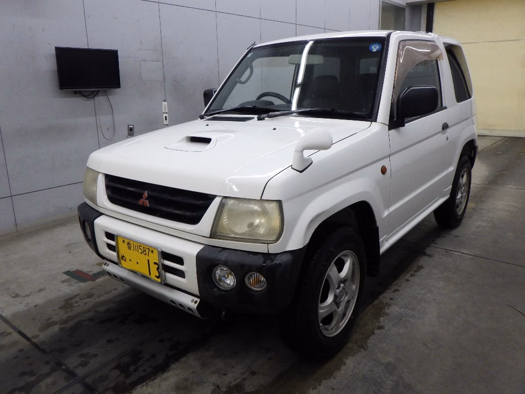 MITSUBISHI PAJERO MINI