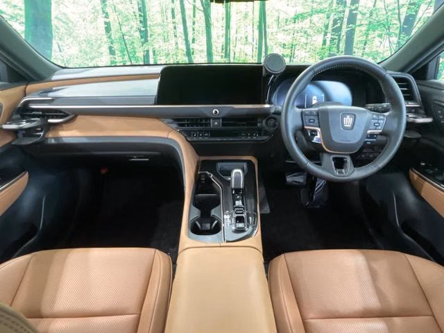 TOYOTA CROWN