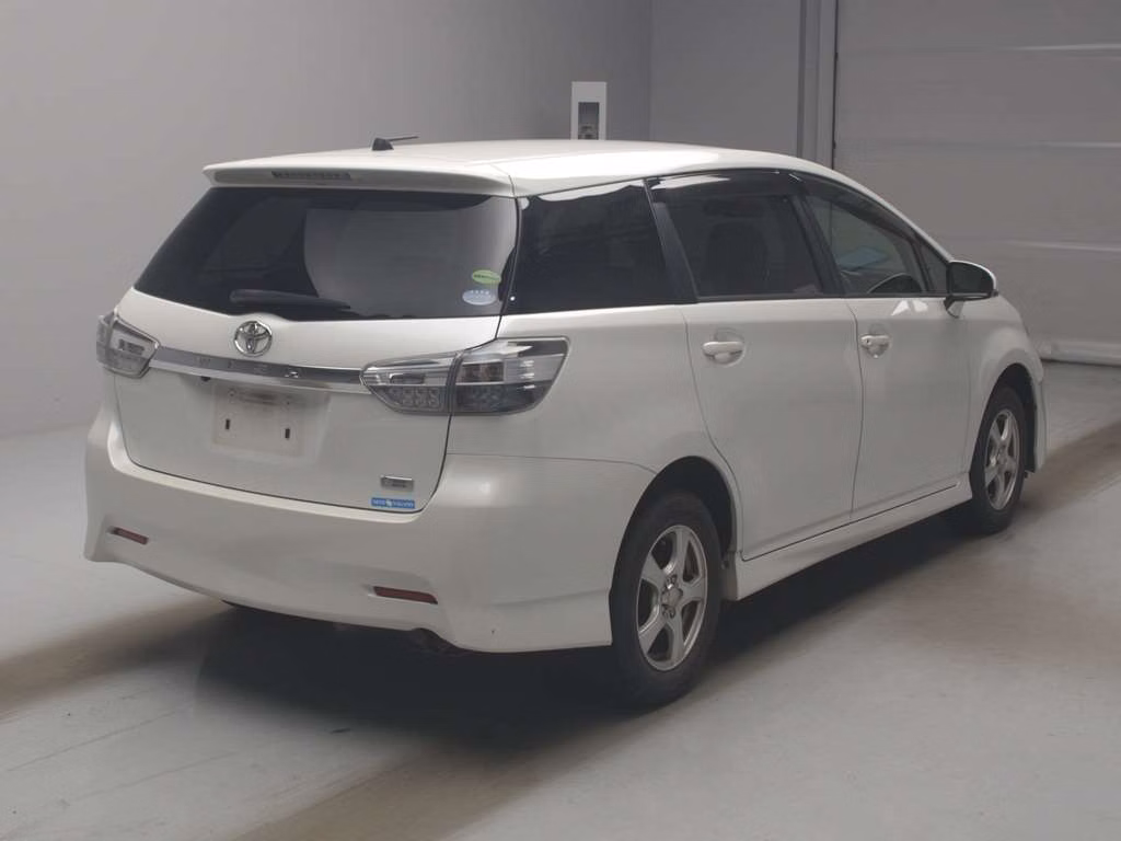 TOYOTA WISH