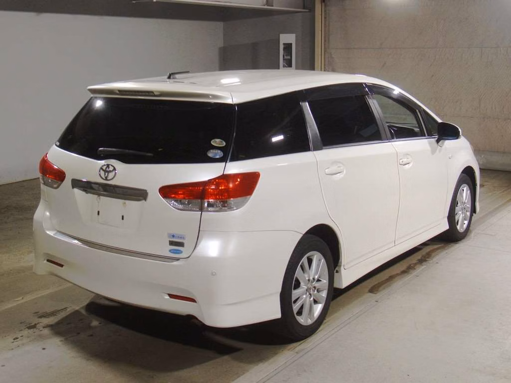 TOYOTA WISH
