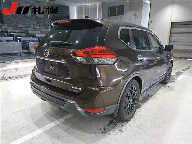 NISSAN X-TRAIL