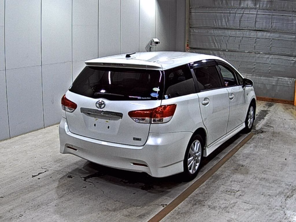 TOYOTA WISH