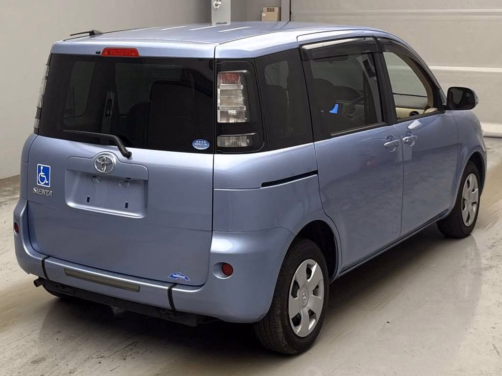 TOYOTA SIENTA