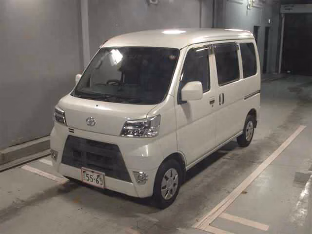 TOYOTA PIXIS VAN