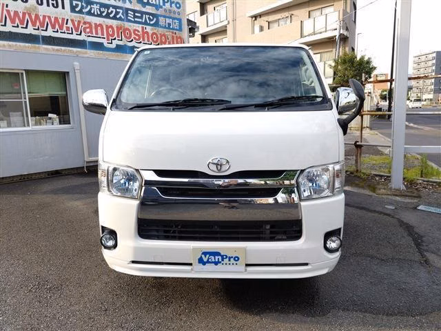 TOYOTA REGIUS ACE