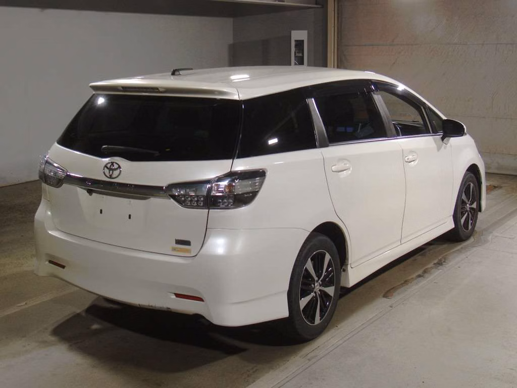 TOYOTA WISH