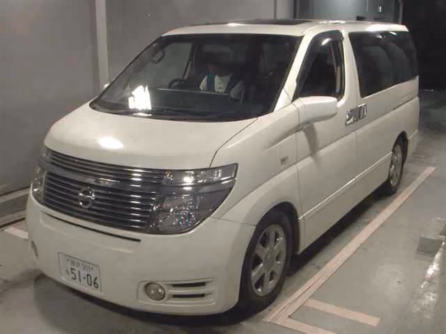 NISSAN ELGRAND