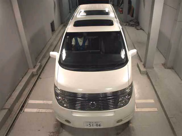 NISSAN ELGRAND