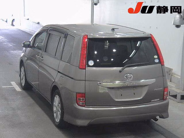 TOYOTA ISIS