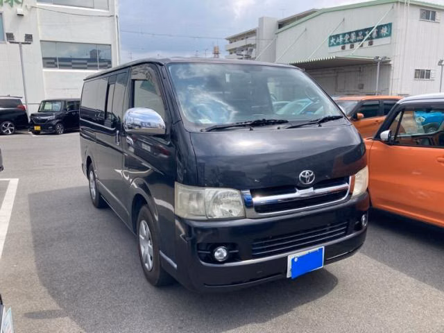 TOYOTA REGIUS ACE