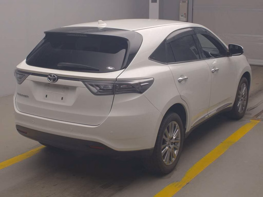 TOYOTA HARRIER