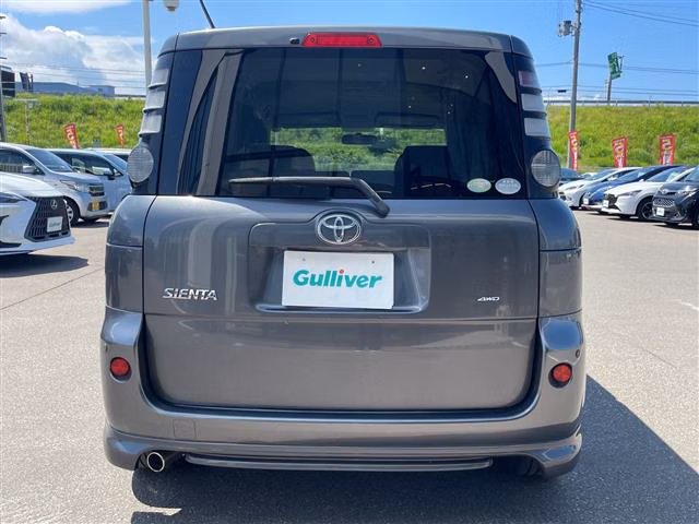 TOYOTA SIENTA