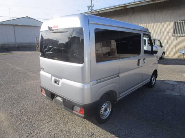 TOYOTA PIXIS VAN