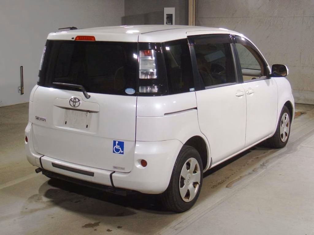TOYOTA SIENTA