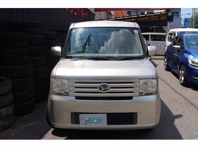 DAIHATSU MOVE CONTE