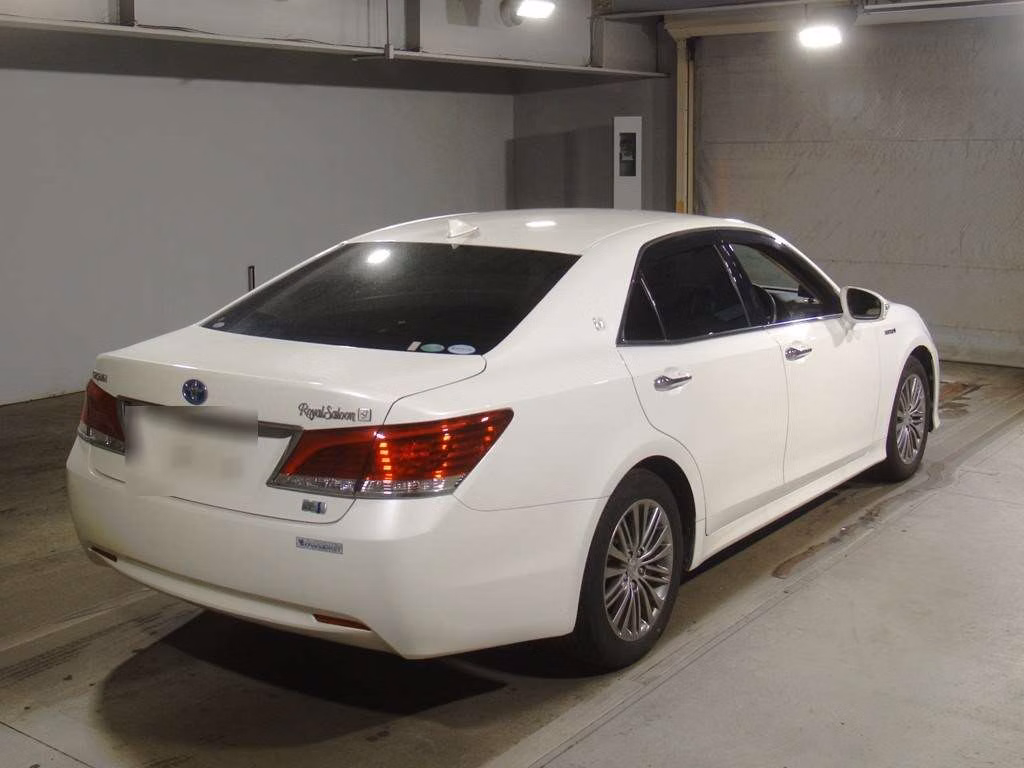 TOYOTA CROWN