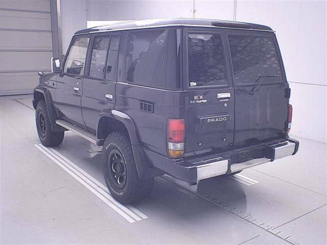 TOYOTA LAND CRUISER PRADO