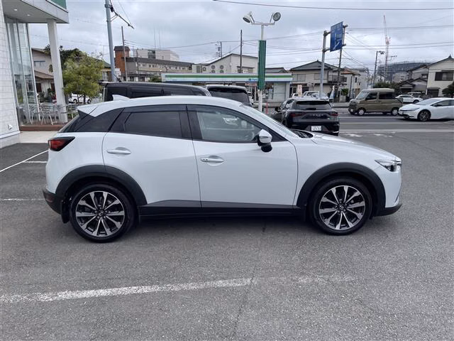 MAZDA CX-3