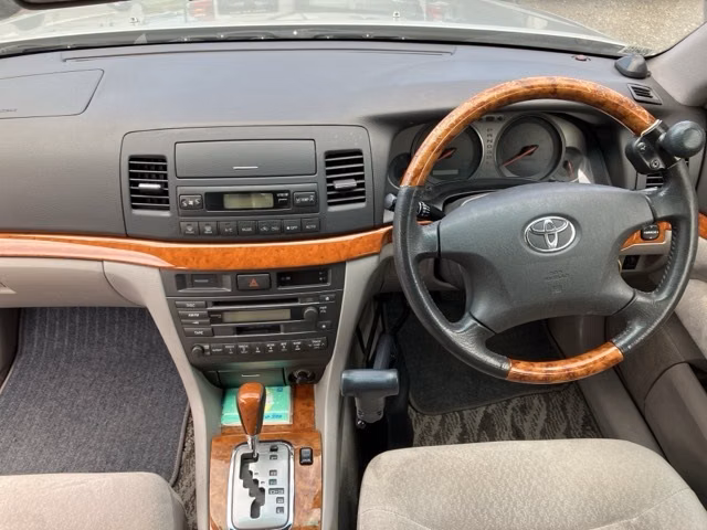 TOYOTA MARK II