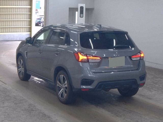 MITSUBISHI RVR