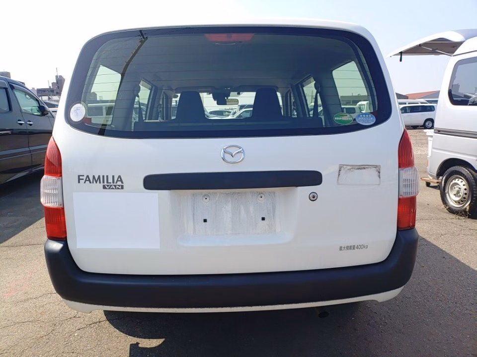 MAZDA FAMILIA
