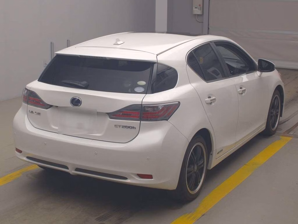 LEXUS CT200H