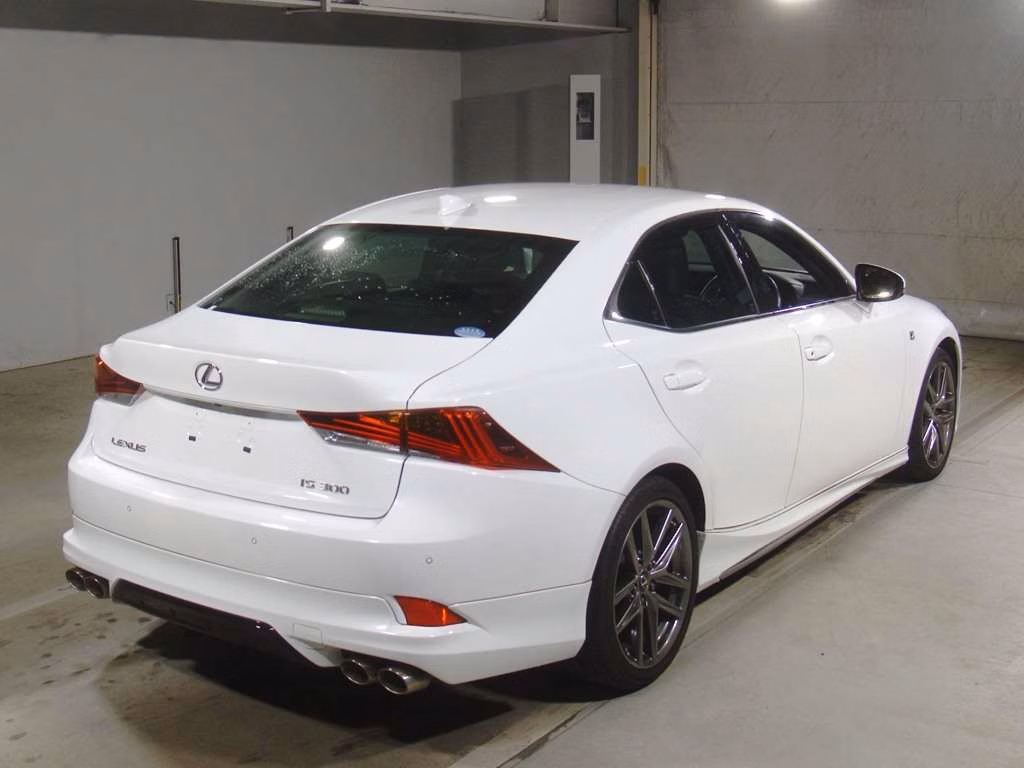 LEXUS IS300