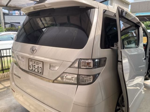 TOYOTA VELLFIRE