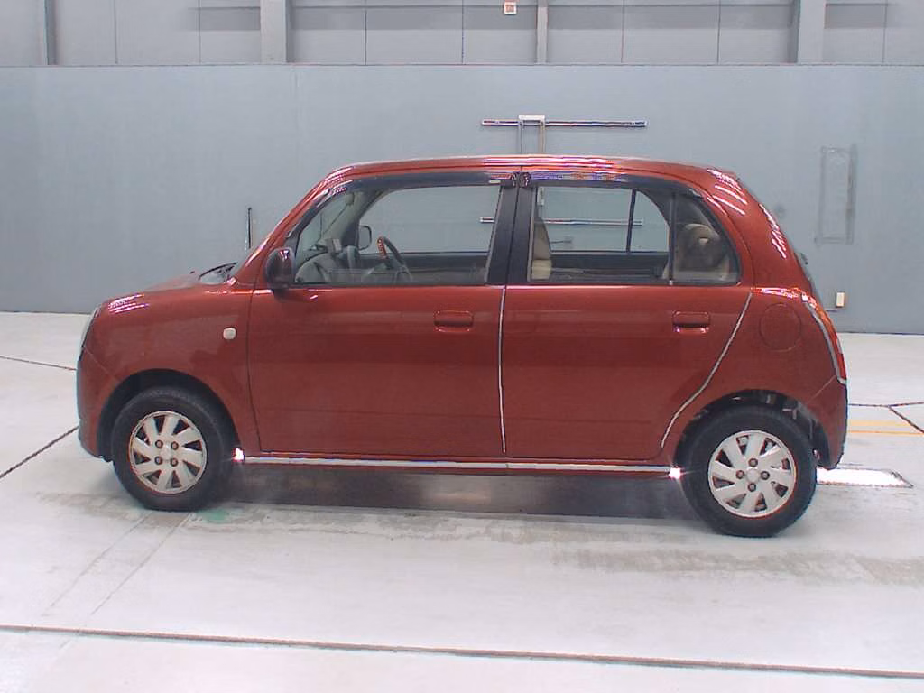 DAIHATSU MIRA GINO