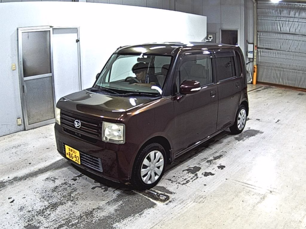 DAIHATSU MOVE CONTE