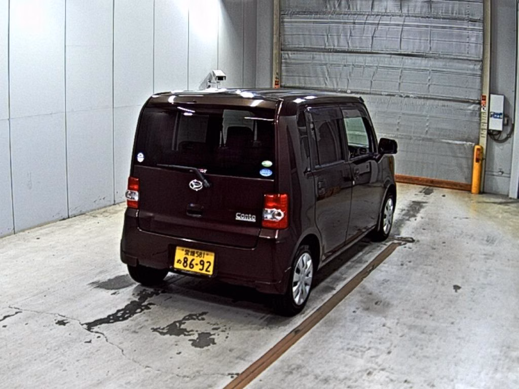 DAIHATSU MOVE CONTE