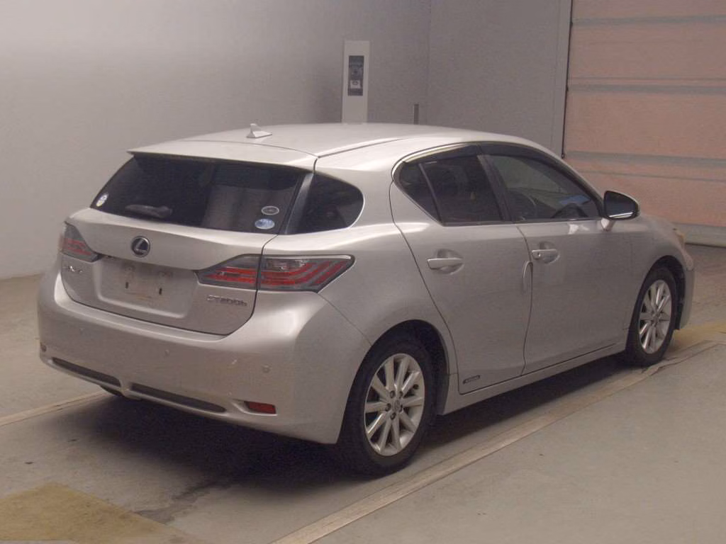 LEXUS CT200H