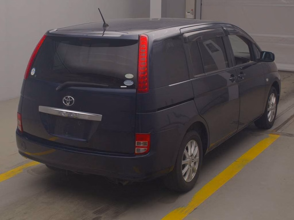 TOYOTA ISIS