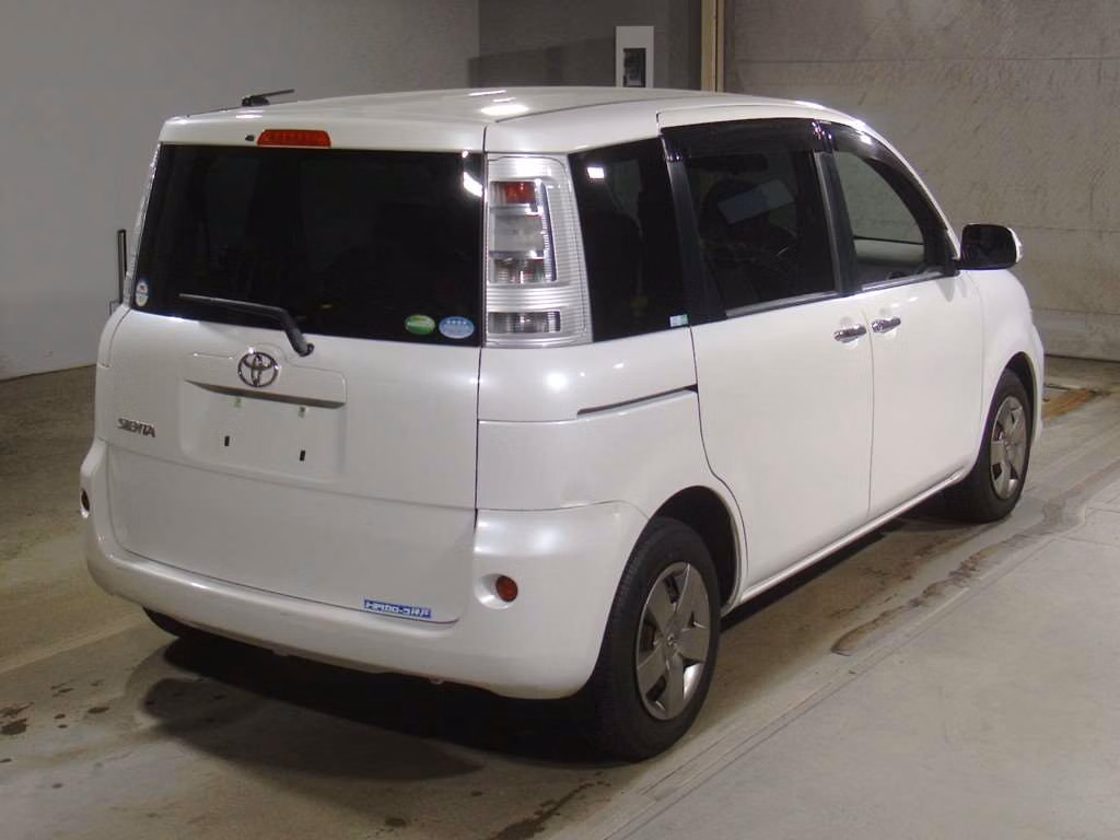 TOYOTA SIENTA