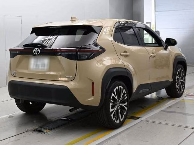 TOYOTA YARIS CROSS