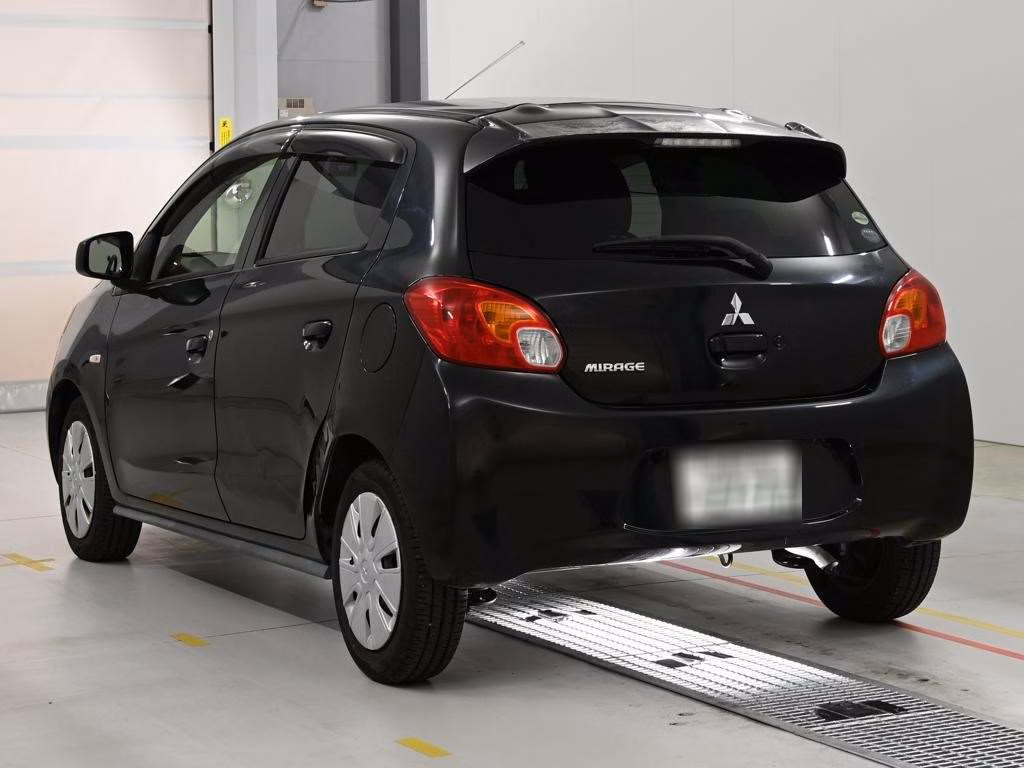 MITSUBISHI MIRAGE