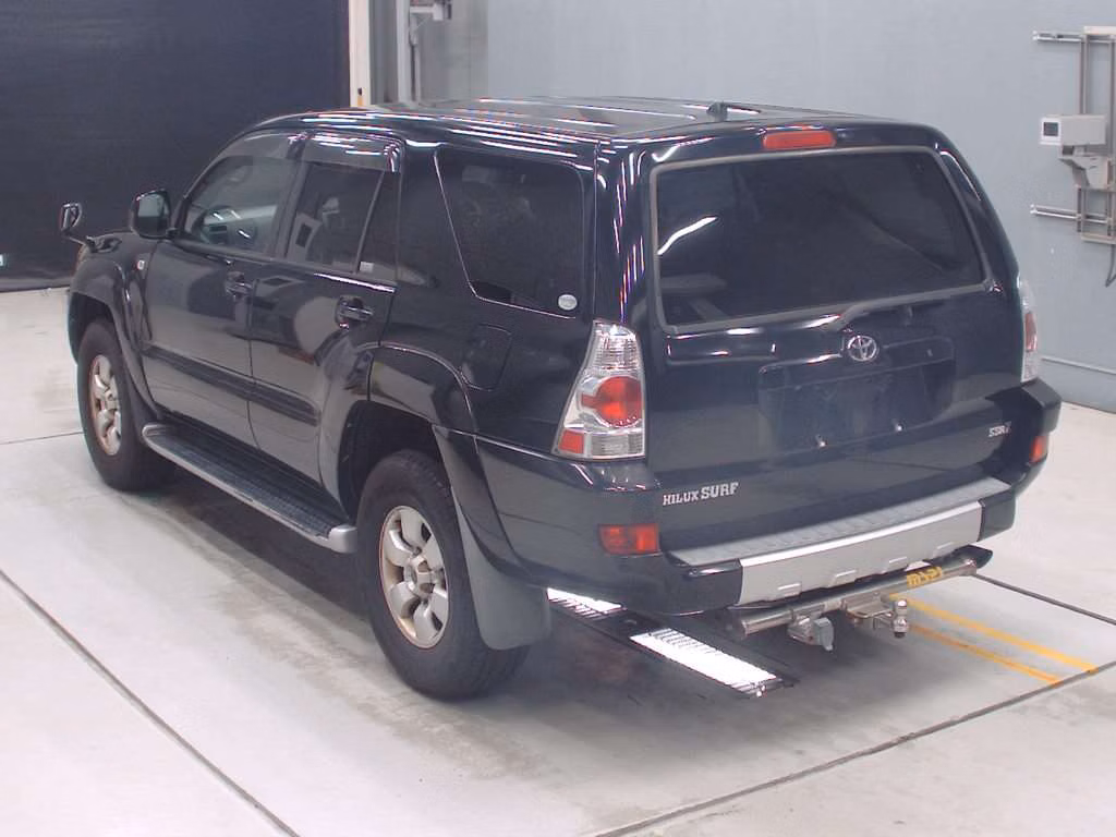 TOYOTA HILUX SURF