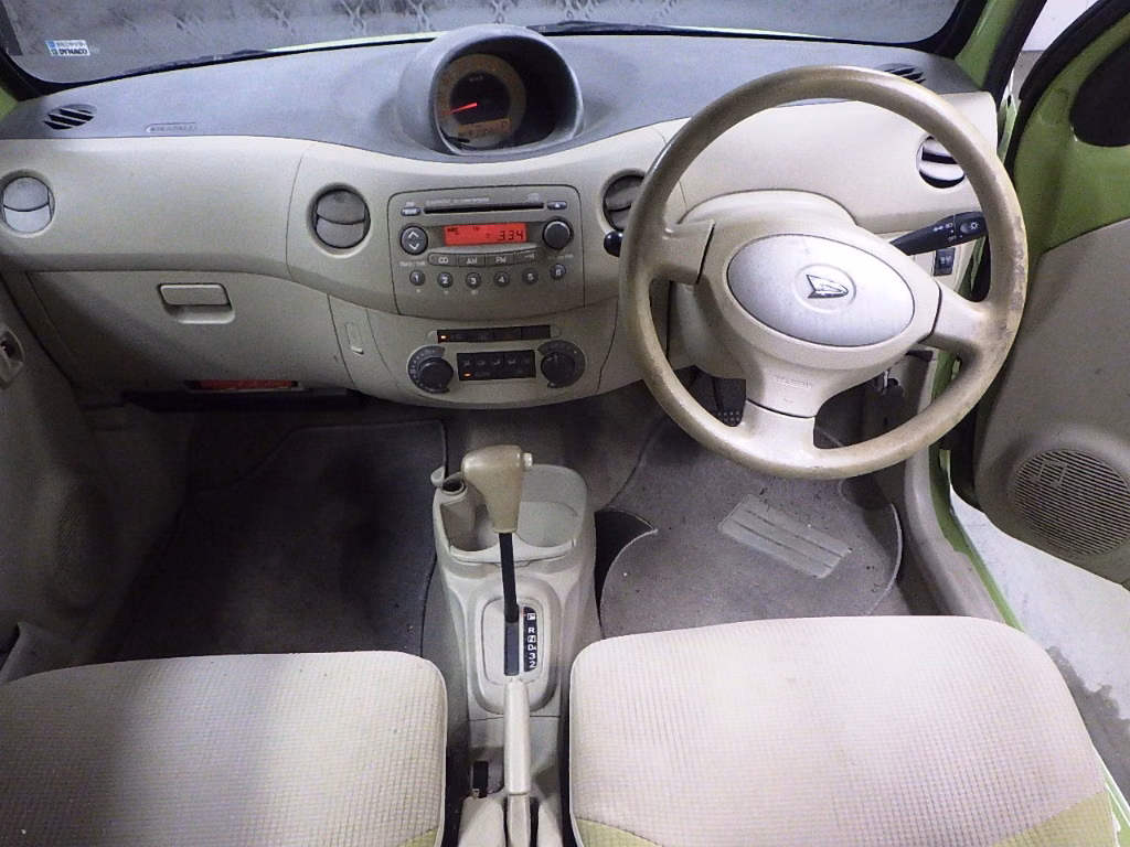 DAIHATSU ESSE