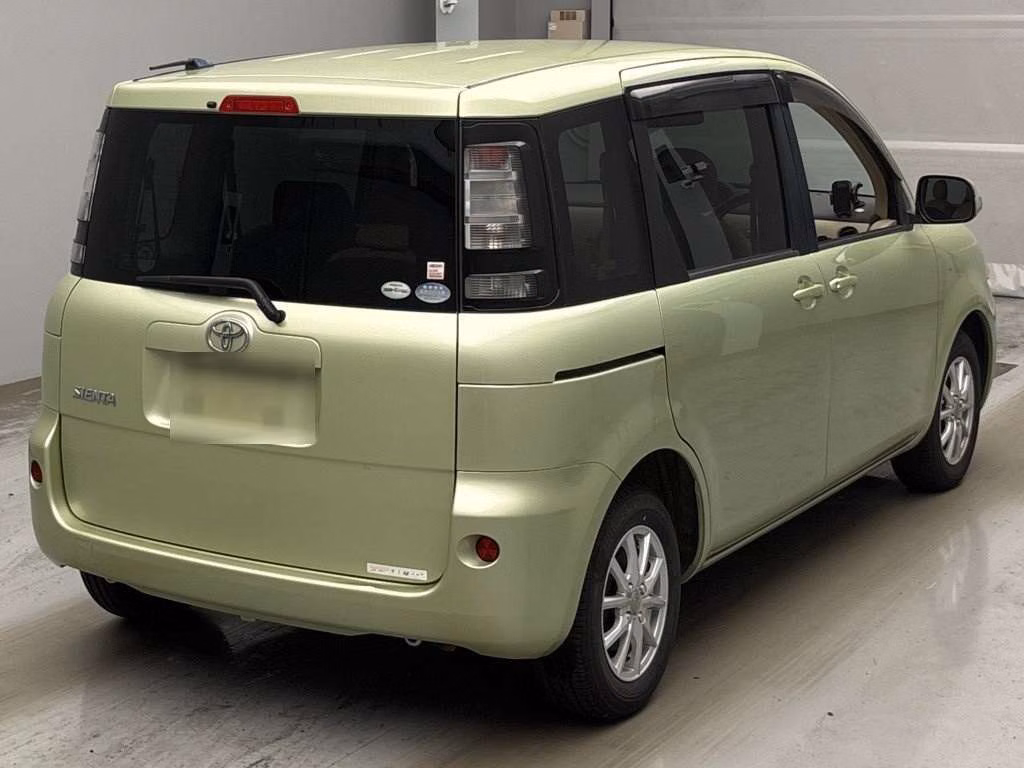 TOYOTA SIENTA
